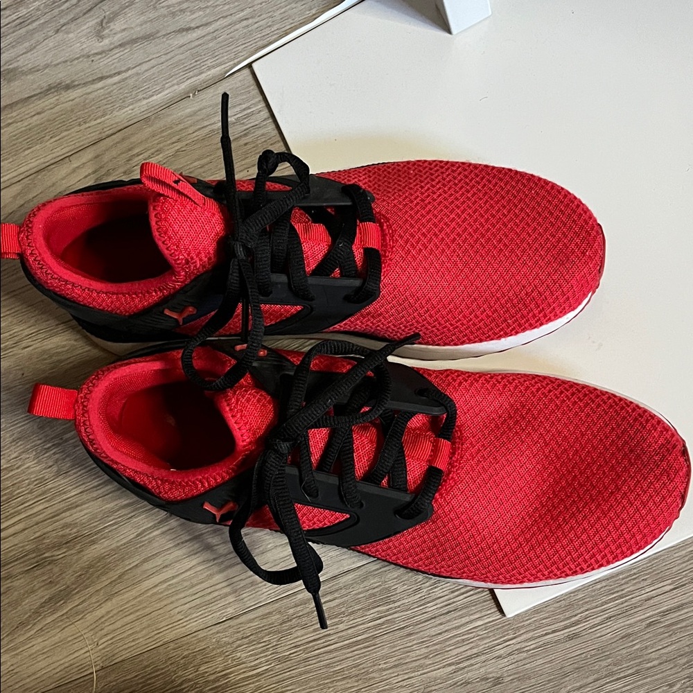 Red Puma 9.5 Slip On Shoes Men